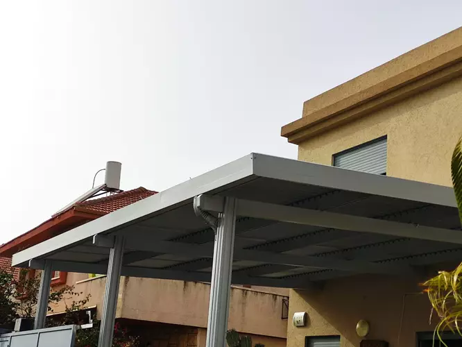 בנייה והתקנת פרגולת אלומיניום